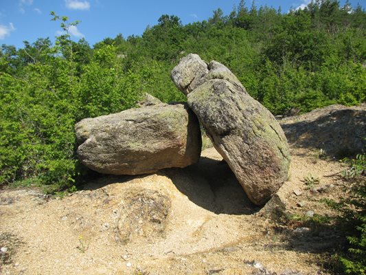 Слънчевата врата от светилището Змейовият полог