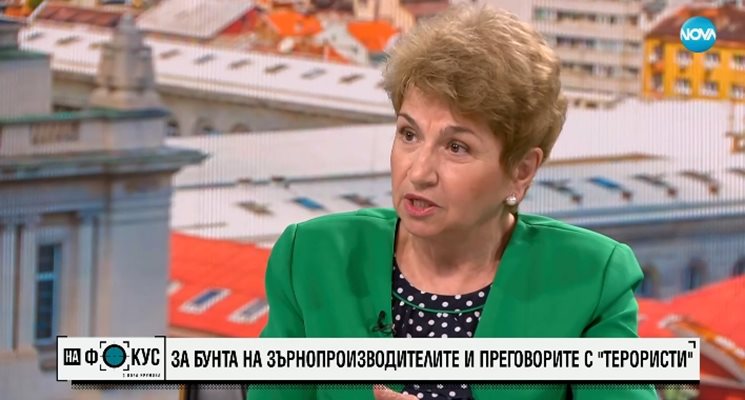 Меглена Плугчиева 
Кадър: Нова тв