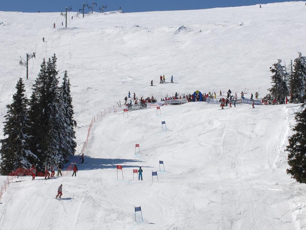 80-годишен скиор почина на писта в Пампорово