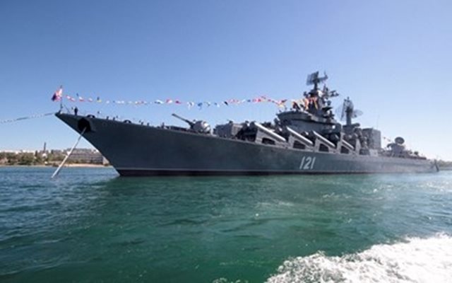 Руският Черноморски флот провежда учение край бреговете на Кримския полуостров