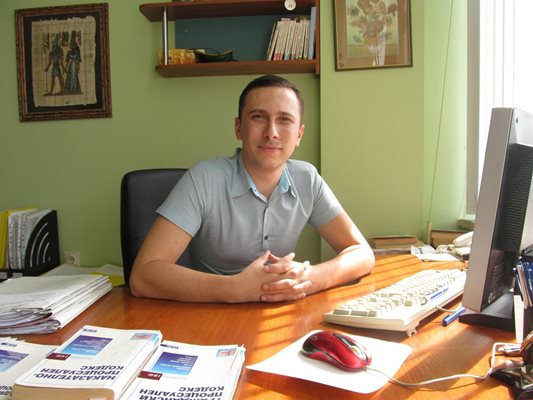 Адвокат Венцислав Фоти