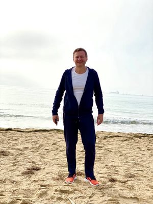 Евтим Милошев на плажа във Варна