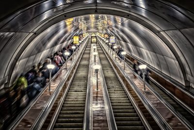 Резултат с изображение за „Букурещкото метро“"