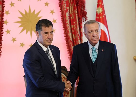 Синан Оган обяви, че ще подкрепи Ердоган на втория тур на президентските избори
СНИМКА: Ройтерс