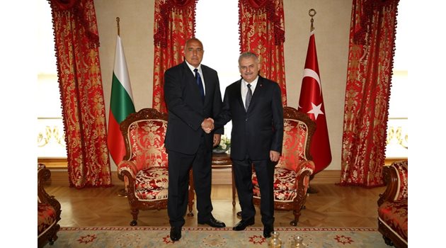 Премиерът Бойко Борисов с турския си колега Бинали Йълдъръм в Истанбул