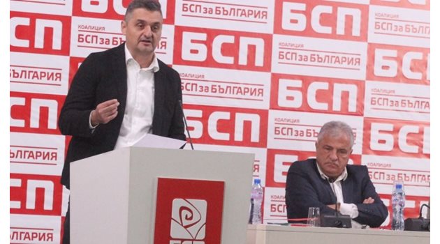 Зам.-шефът на БСП Кирил Добрев представи отчета за местните избори.