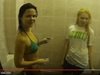 Пиянска оргия в училищен басейн скандализира Русия (видео)