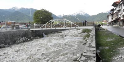 Фекални води се изливат в две реки в Банско, общината готви реконструкция на ВиК