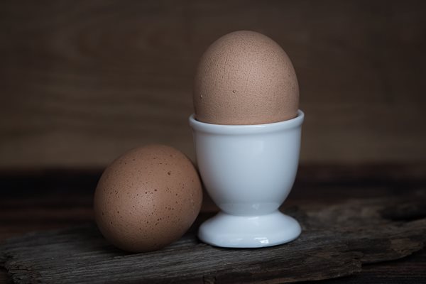 Яйцата стоят прави по време на равноденствието