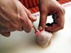 Изследват поне 5 проби годишно за хормони в пилешкото месо