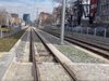Борис Бонев алармира за криви трамвайни релси, журналистката Флора го оборва (Видео)