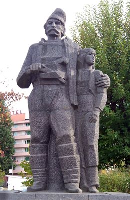 Паметникът на Дельо войвода в Златоград