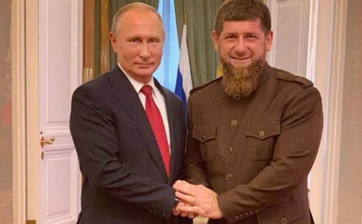 Чеченският лидер Кадиров докладва на Путин за действията на своите бойци в Украйна
