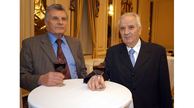 2.5.2005 г. Георги Атанасов (вдясно) на среща на премиерите на България