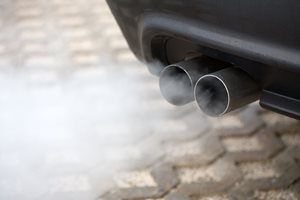 Емисиите на CO2 от новите коли се увеличават