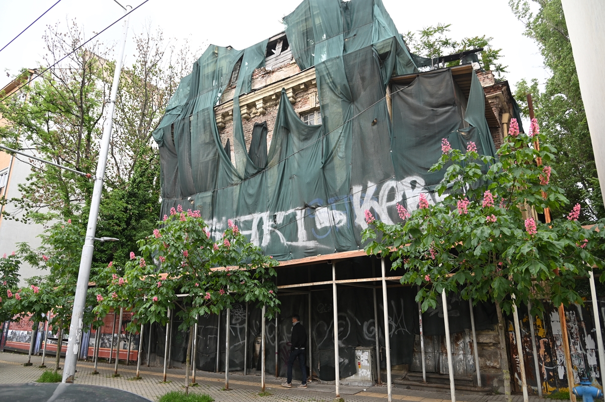 Къща на 100 г. на премиера Гешов - заложен взрив по схема “Софийски имоти” - дар, който никой не поддържа