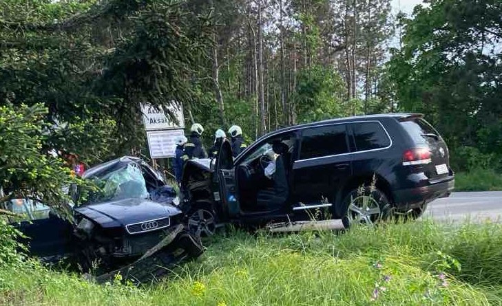 С каква скорост е карал шофьорът от НСО при катастрофата с Кирил Петков, питат всички