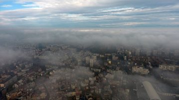 Прахът във въздуха на Пловдив намалява, но остава над нормата в район "Тракия"