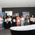  Победителите с наградите си в представителния шоурум на Ideal Standard - TheBathroom в София