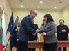 Цветанов връчи карти на ГЕРБ на 139 нови членове от с. Зърнево