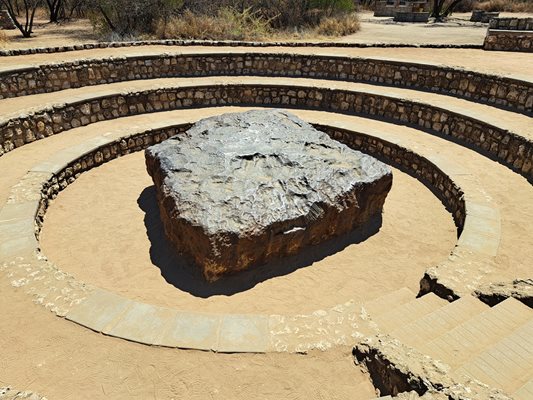 Метеоритът Хоба, най-големият на Земята