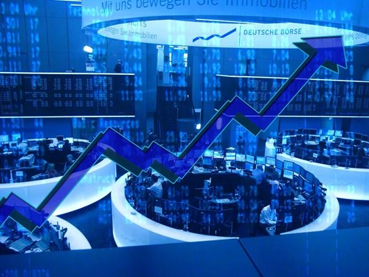 Немският индекс Dax 30 се повишава с цели 4,28%. 