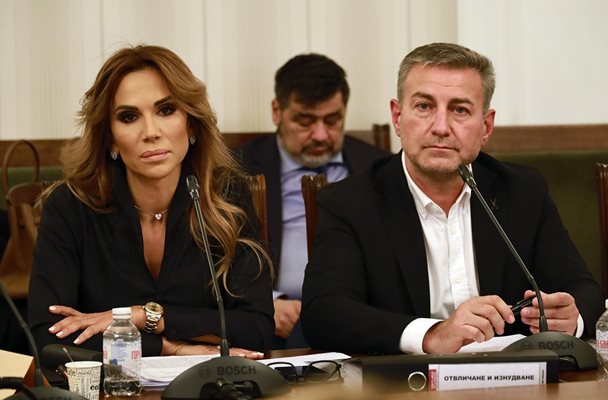 Ивайла Бакалова и Веселин Денков говориха в парламента миналата седмица.
