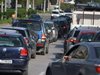 Във Франция ще плащат на шофьорите да не карат в час пик