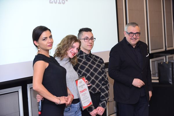 Станислава Иванова и Пламен Бешков станаха втори в конкурса за млади студенти.