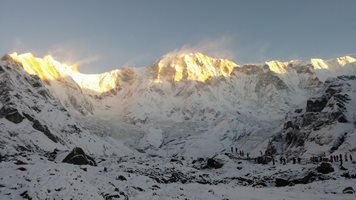 Магията на Хималаите. Базов лагер Анапурна