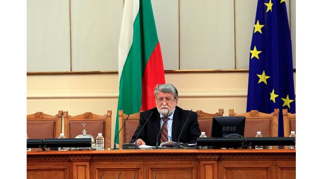 Вежди Рашидов открива 48-ия парламент.