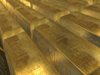 Около 3,4 тона злато се изсипаха на писта от товарен самолет в Русия