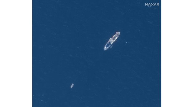 Сателитна снимка на спасителен кораб, който участваше в издирването на подводницата "Титан" СНИМКА: Ройтерс