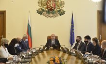 Започва смяна на дипломати от кабинета на Гълъб Донев