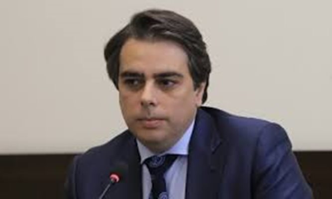 Министърът на финансите Асен Василев