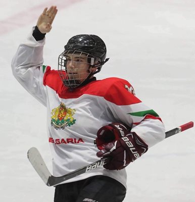 Българин избран в драфта на чужденците на Канадските хокейни лиги
