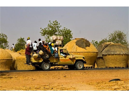 Често в Нигер се пътува на автостоп.