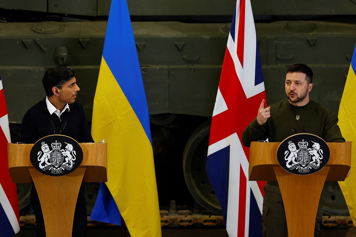 Риши Сунак: Британските танкове "Чалънджър 2" ще пристигнат в Украйна през март