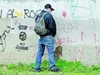 Италианец уринира на улицата, глобиха го с 10 000 евро
