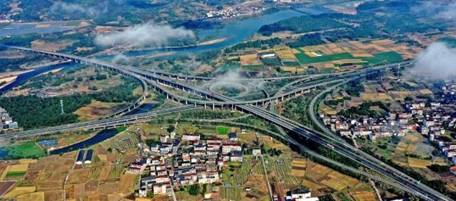  Китай планира засилване на инвестициите в инфраструктура. Снимка: Радио Китай