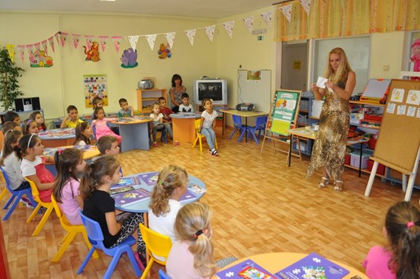 Учениците в Бургас наблягат на китайски и японски през ваканцията