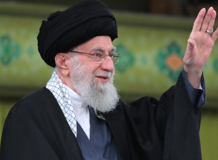 Върховният водач на Иран свика извънредно съвета по сигурност