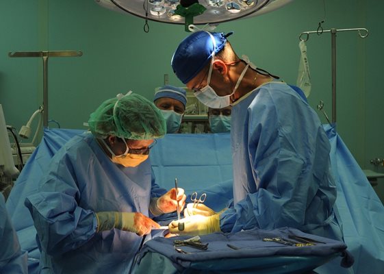 С нови оперативни техники хирурзите помагат на пациентите с рак да имат добро качество на живот след лечението.