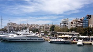 Хиляди тръгват към Гърция, но внимание: Транспортна стачка, и фериботите до островите спират на 1 май