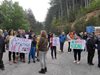Жители на три села блокираха пътя Смолян - Рудозем