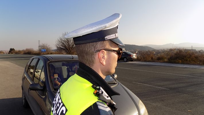Служители на КАТ-Пловдив ще регулират трафика.