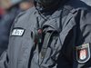 Нидерландската полиция ще може да конфискува скъпи дрехи и бижута от младежи