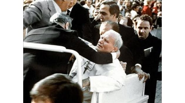 Атентатът срещу папа Йоан Павел II на 13 май 1981 г.
СНИМКА: Уикипедия