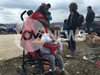 Близо 15 000 чакат Анджелина Джоли на гръцко-македонската граница