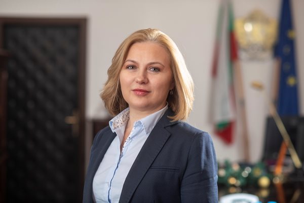 Надежда Йорданова: ПП-ДБ не търси участие в управлението на всяка цена